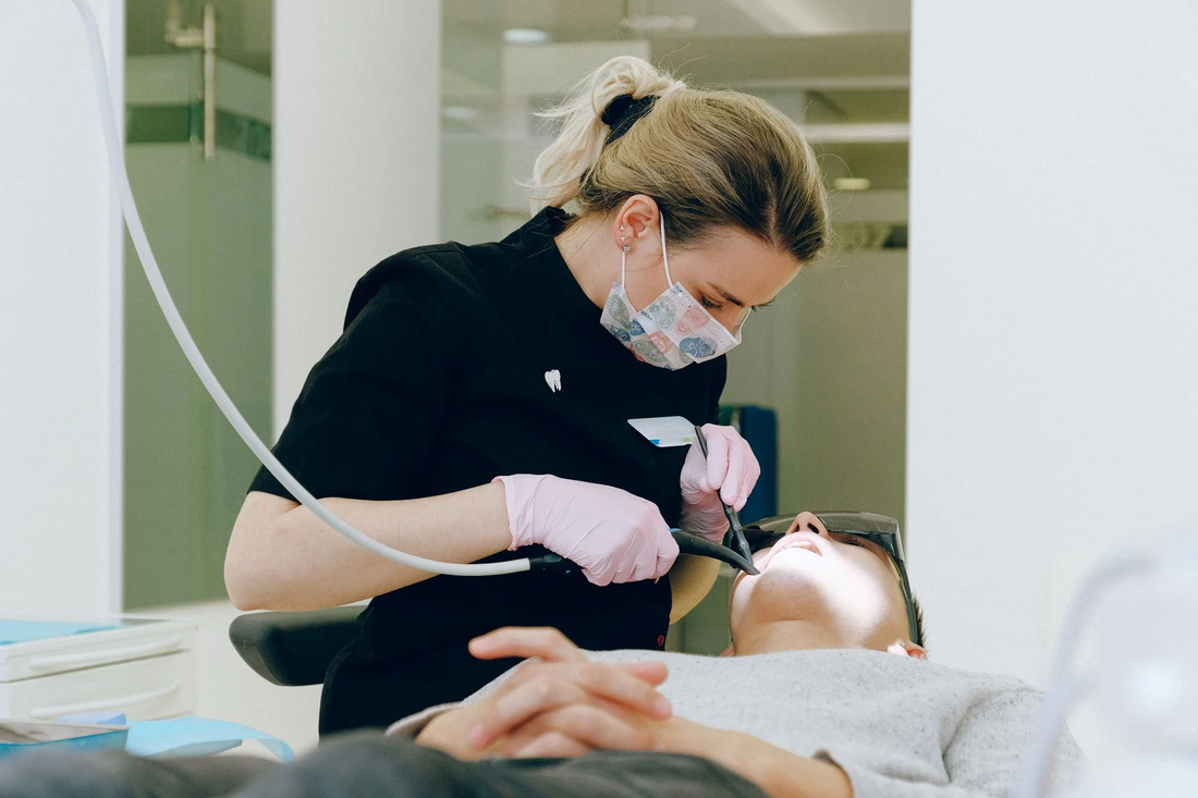 Lithium Disilicate Crown vs. Zirconia: How to Choose for Esthetic Cases