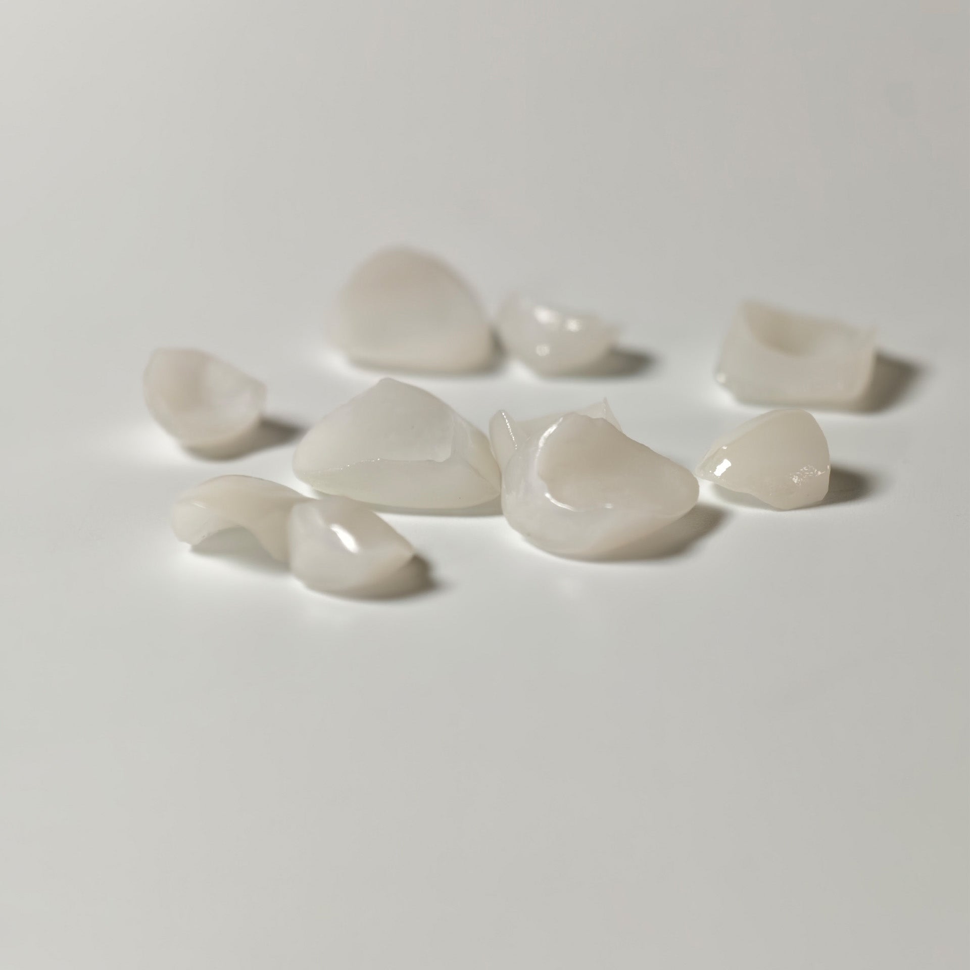 Ultra-Thin Emax Veneer. High Transparency/Translucent, Natural Shade
