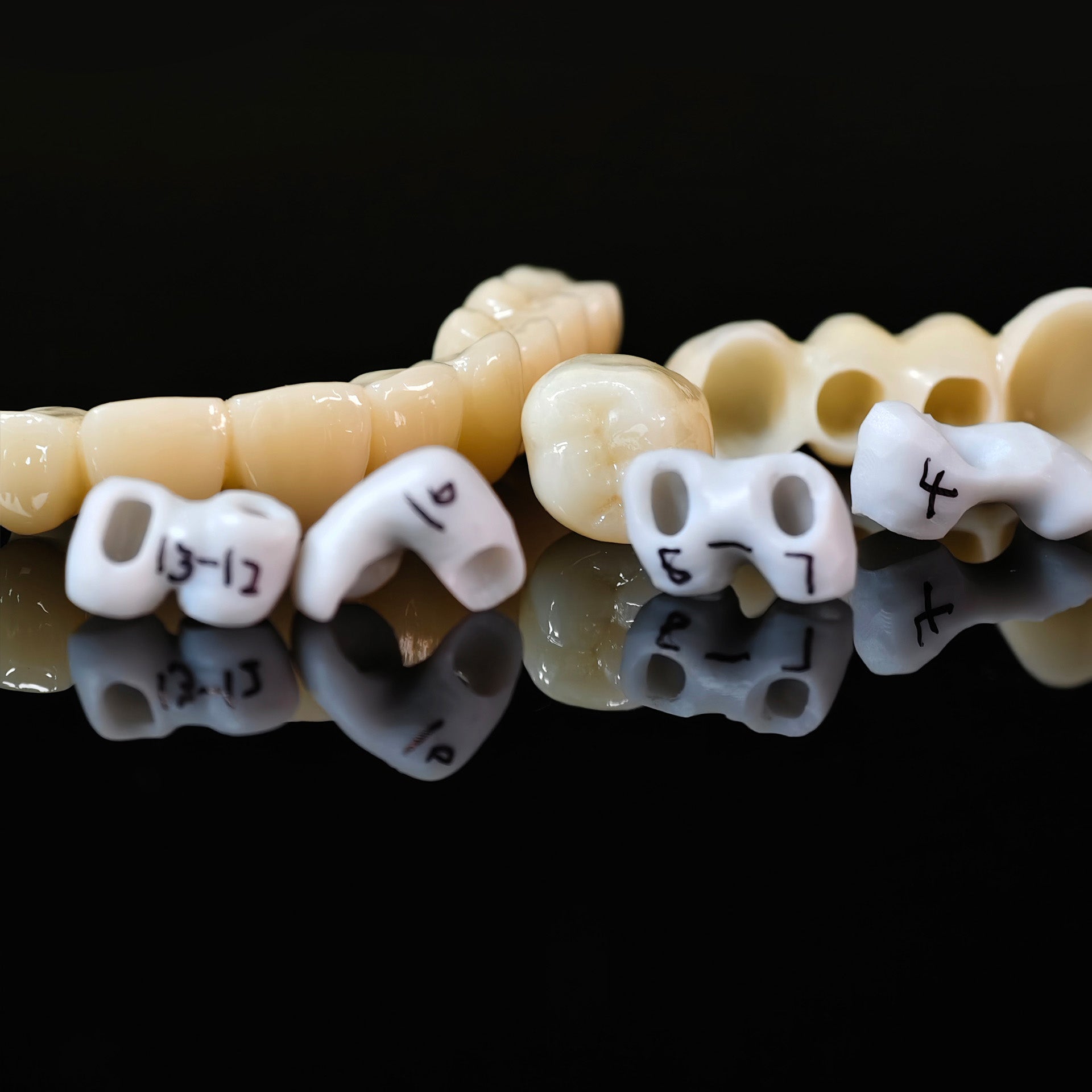 Zirconia Implant Bridge Screwmentable Dental Crown