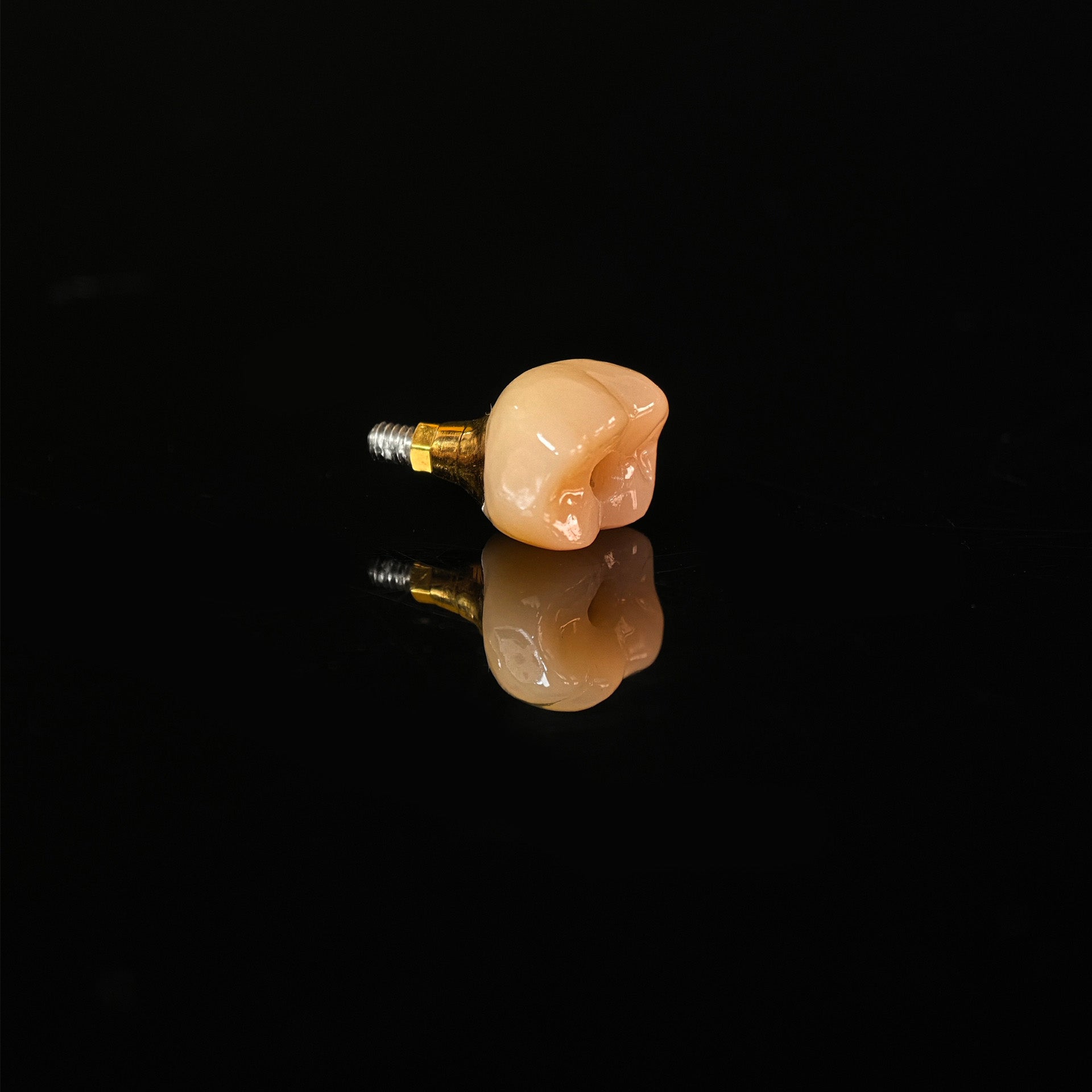 Zirconia Implant Crown With Gold Plating