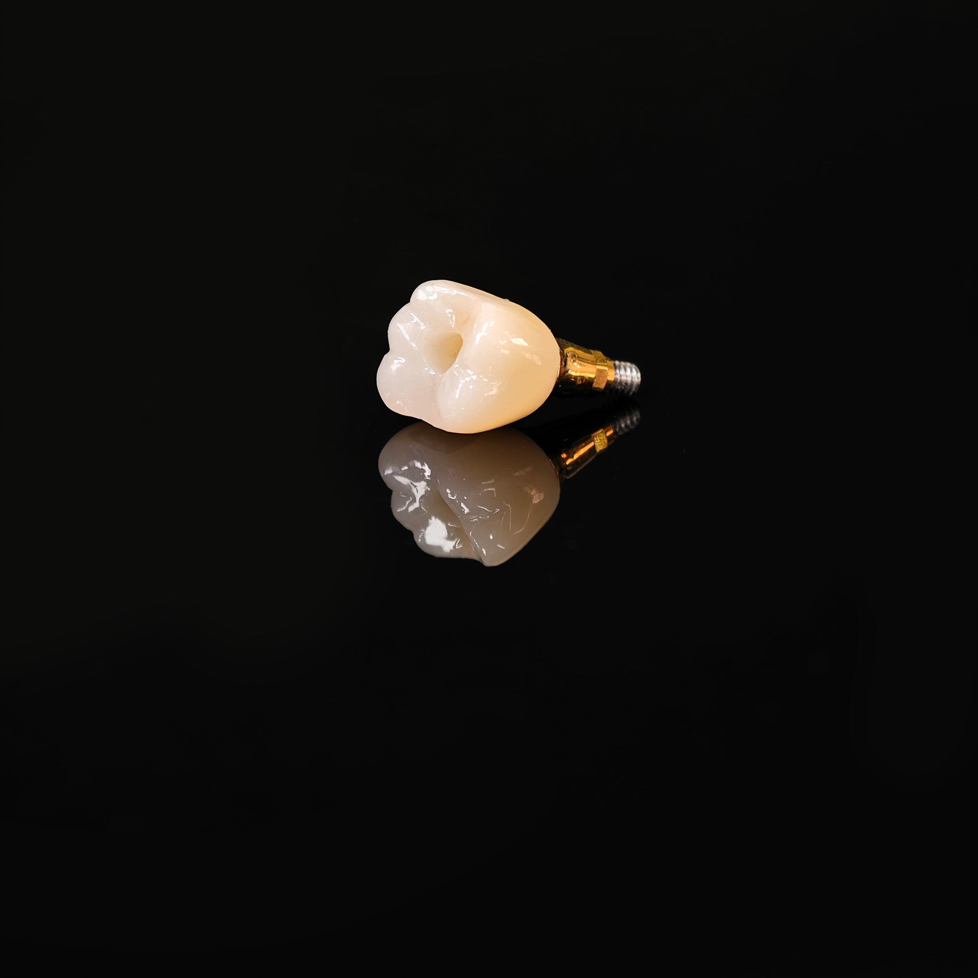 Zirconia Implant Crown With Gold Plating