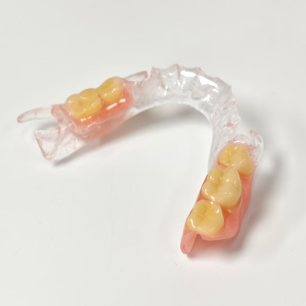 Clear Framework With Acrylic Denture Aesthetic Denture