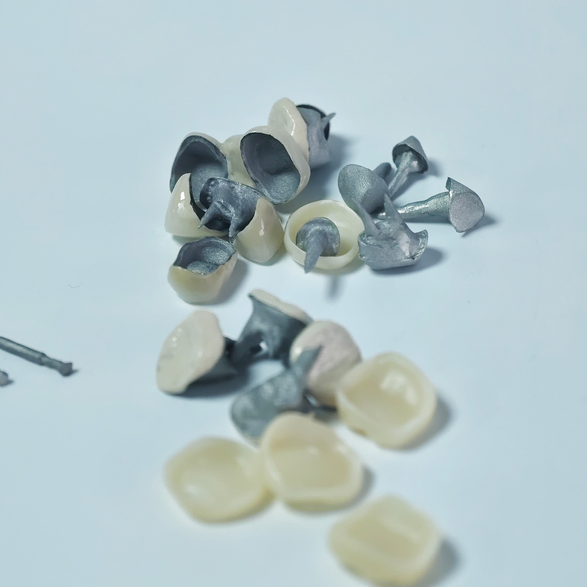 Co - Cr PFM Dental Crowns With Metal Post-And-Core