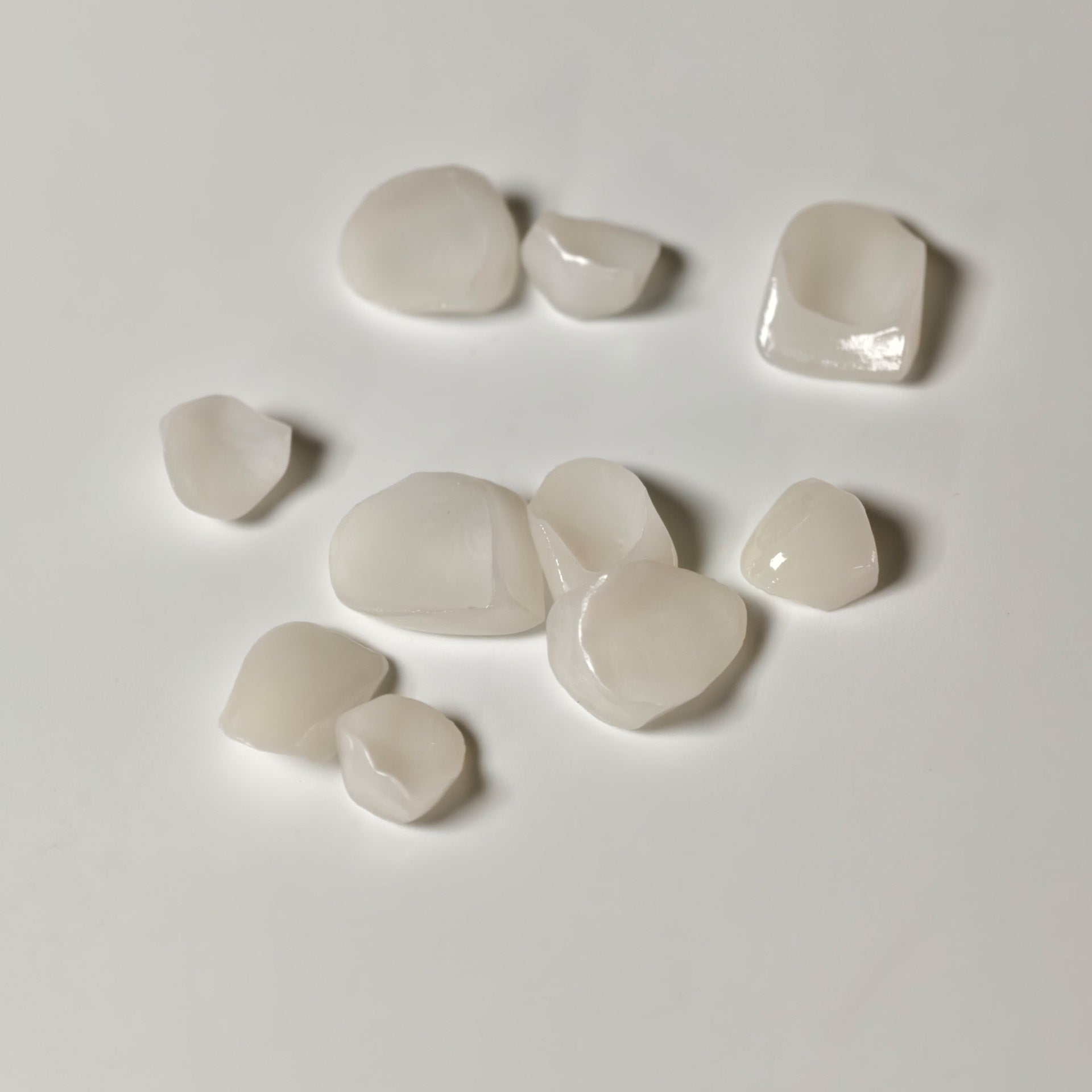 Ultra-Thin Emax Veneer. High Transparency/Translucent, Natural Shade