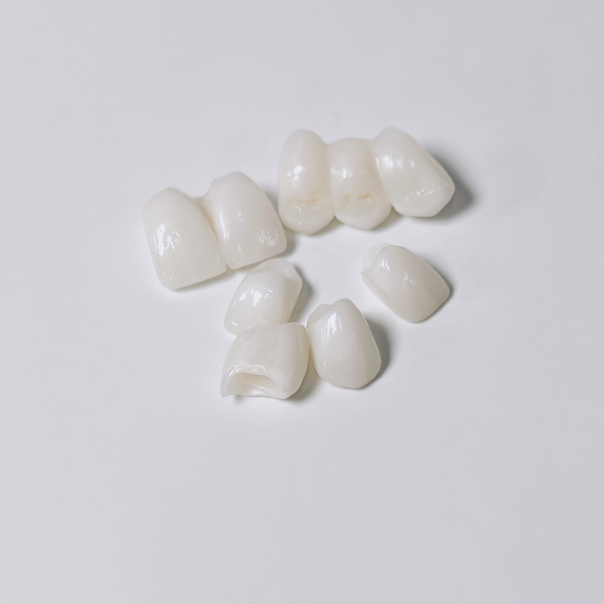 High - Strength Zirconia Bridge Aesthetic