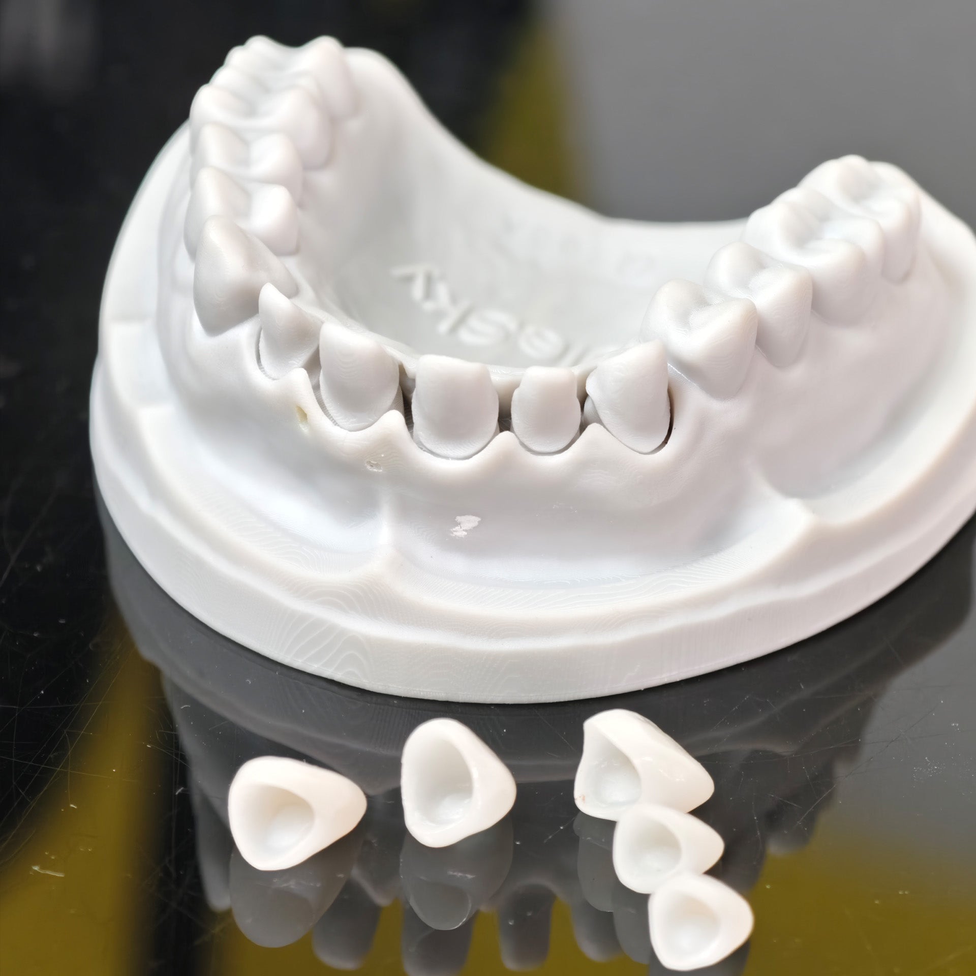 PFZ Porcelain Fused Zirconia Aidite Zirconia