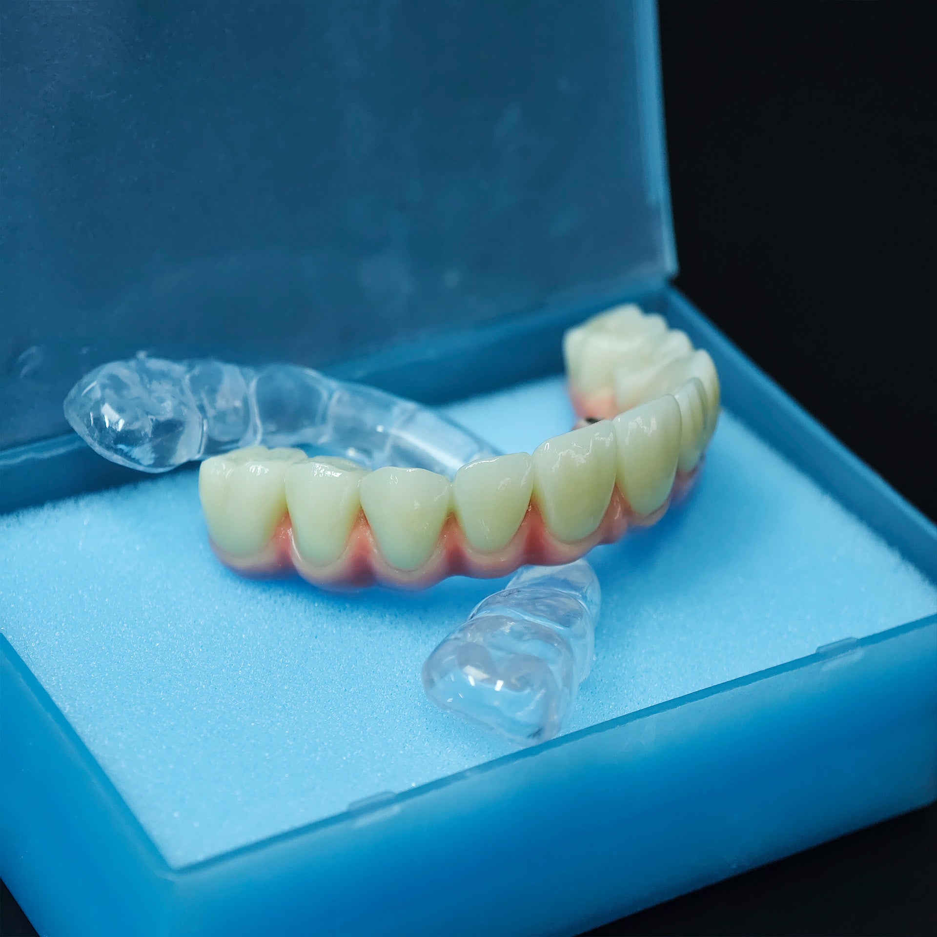 Zirconia-Enamel Hybrid Malo Bridge