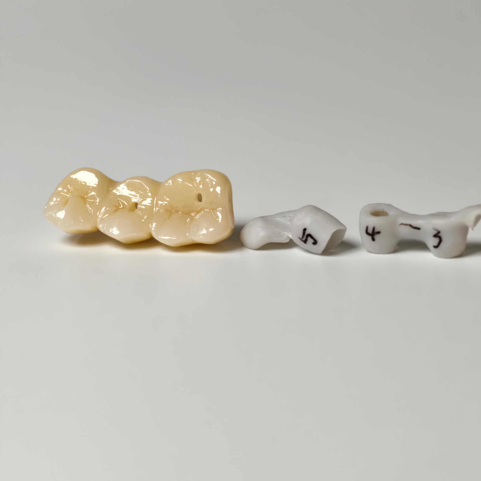 Zirconia Implant Bridge Screwmentable Dental Crown