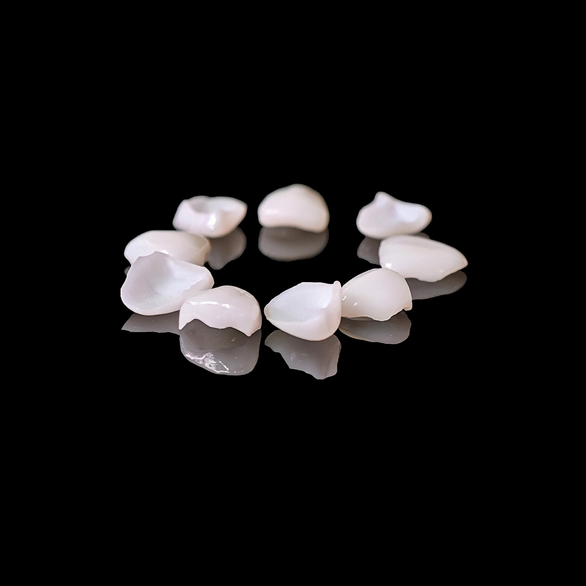 Ultra-Thin Emax Veneer. High Transparency/Translucent, Natural Shade