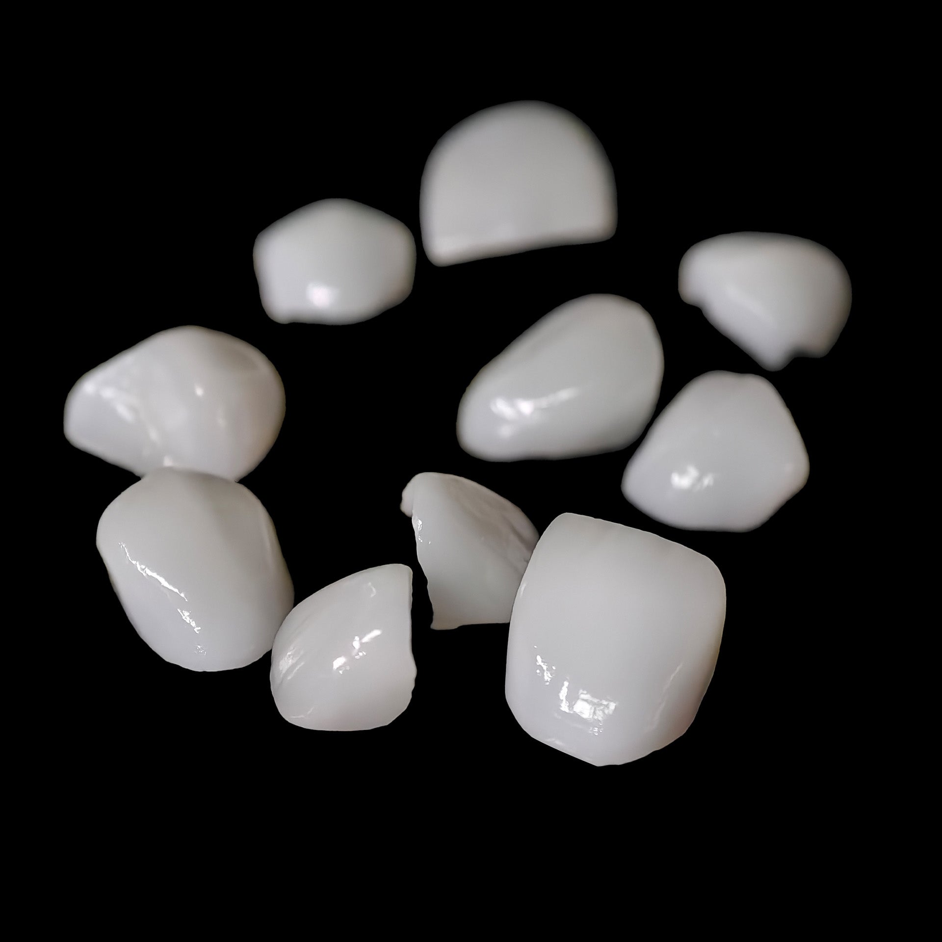 Ultra-Thin Emax Veneer. High Transparency/Translucent, Natural Shade