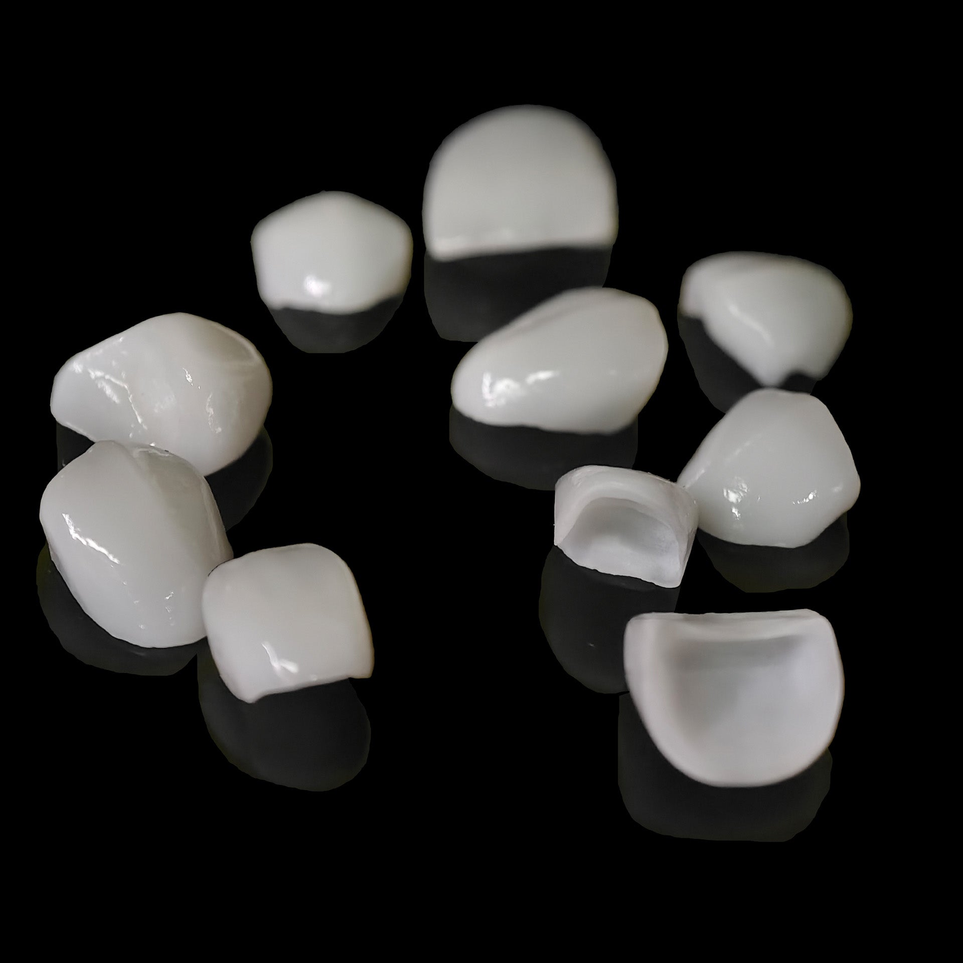 Ultra-Thin Emax Veneer. High Transparency/Translucent, Natural Shade